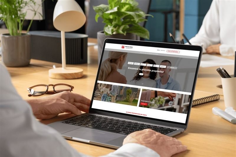 Sitio web de Carolina Rendo — desarrollo de WebWooCommerce